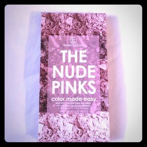 Femme Couture The Nude Pinks eye kit